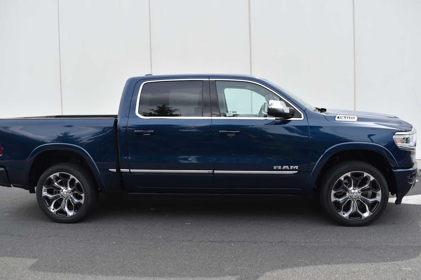 2023 RAM 1500 Limited 4x4 Crew Cab 57 Box