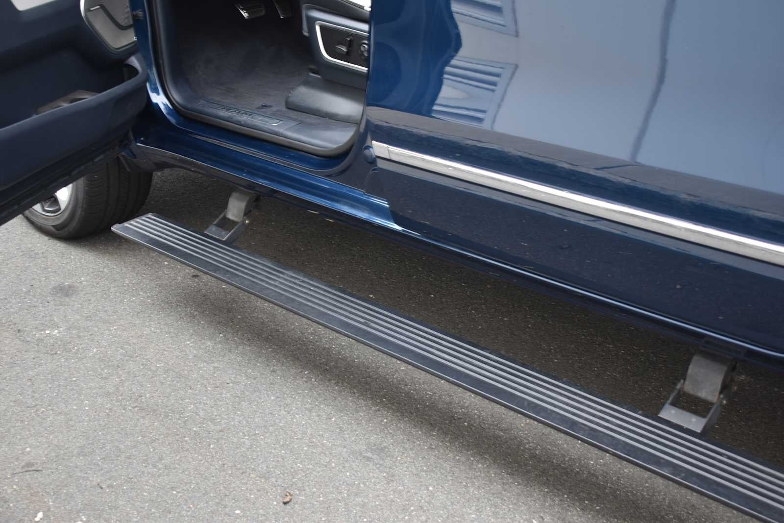 2023 RAM 1500 Limited 4x4 Crew Cab 57 Box