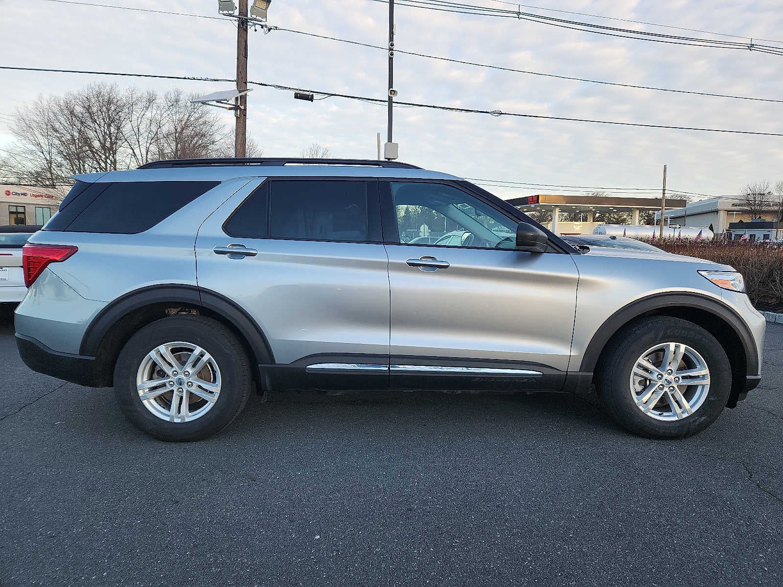2020 Ford Explorer XLT 4WD