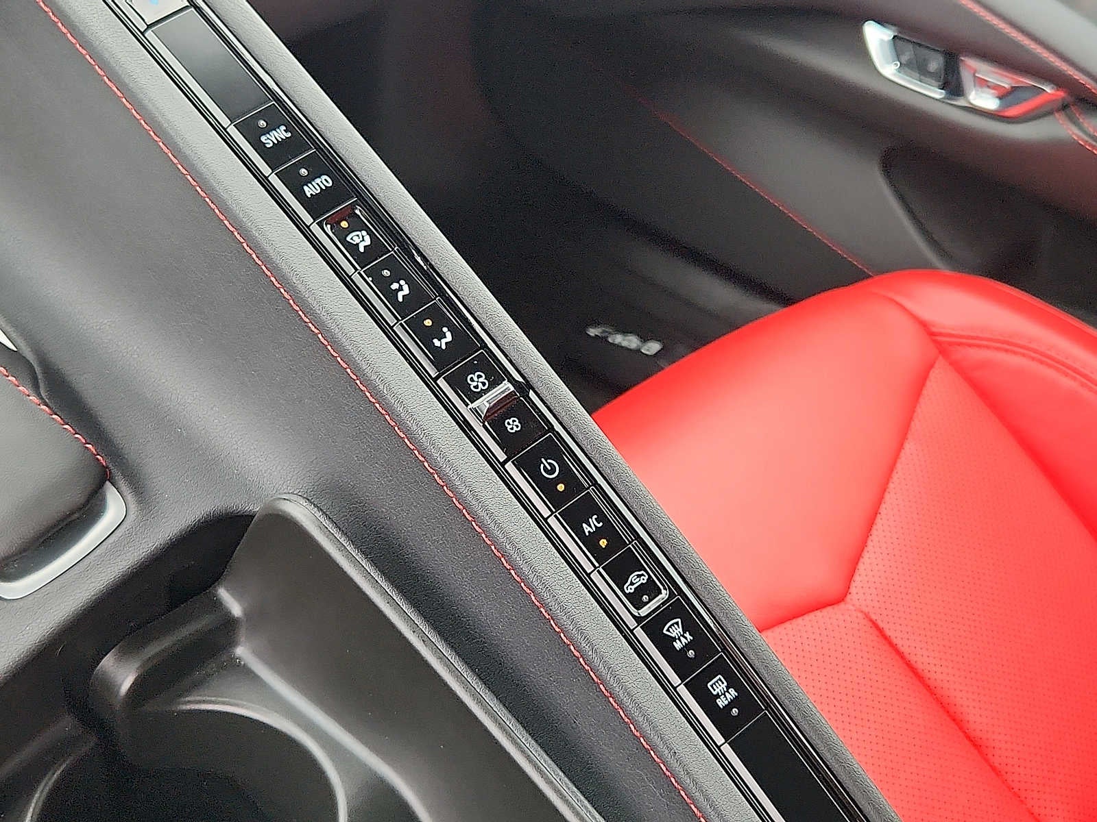 2024 Chevrolet Corvette 2dr Stingray Cpe w/1LT