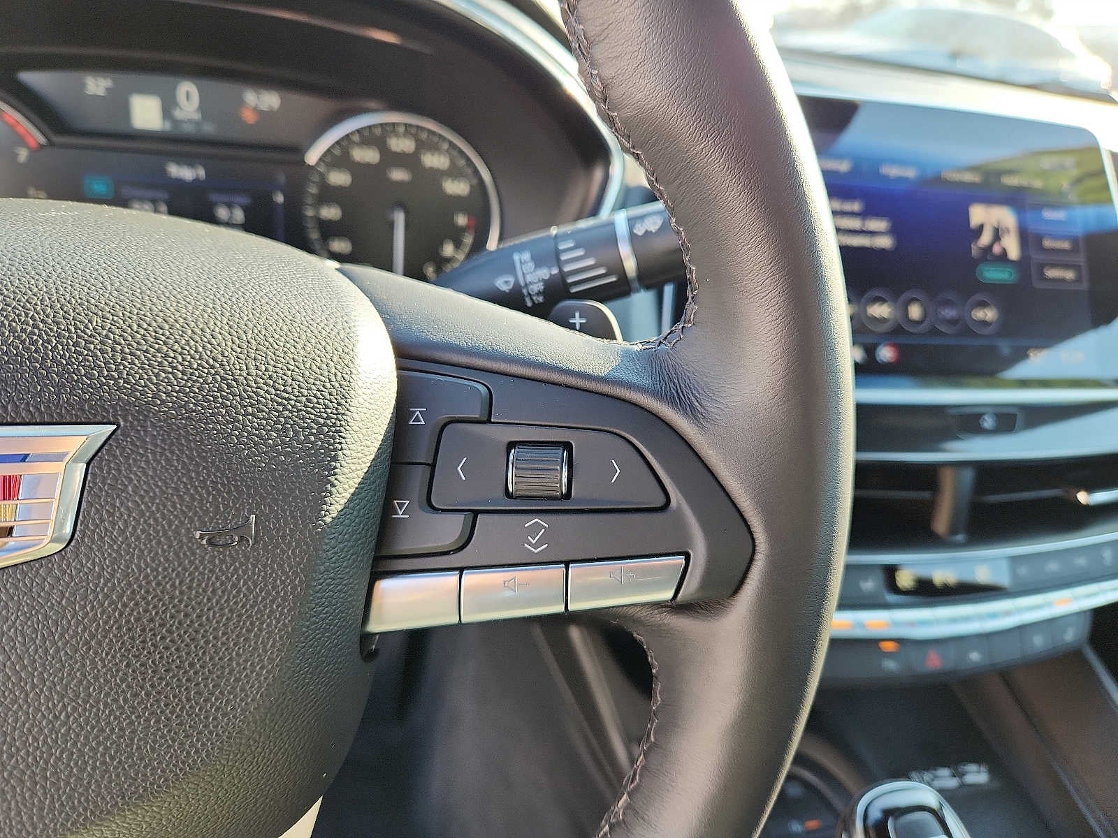 2022 Cadillac CT5 4dr Sdn Premium Luxury