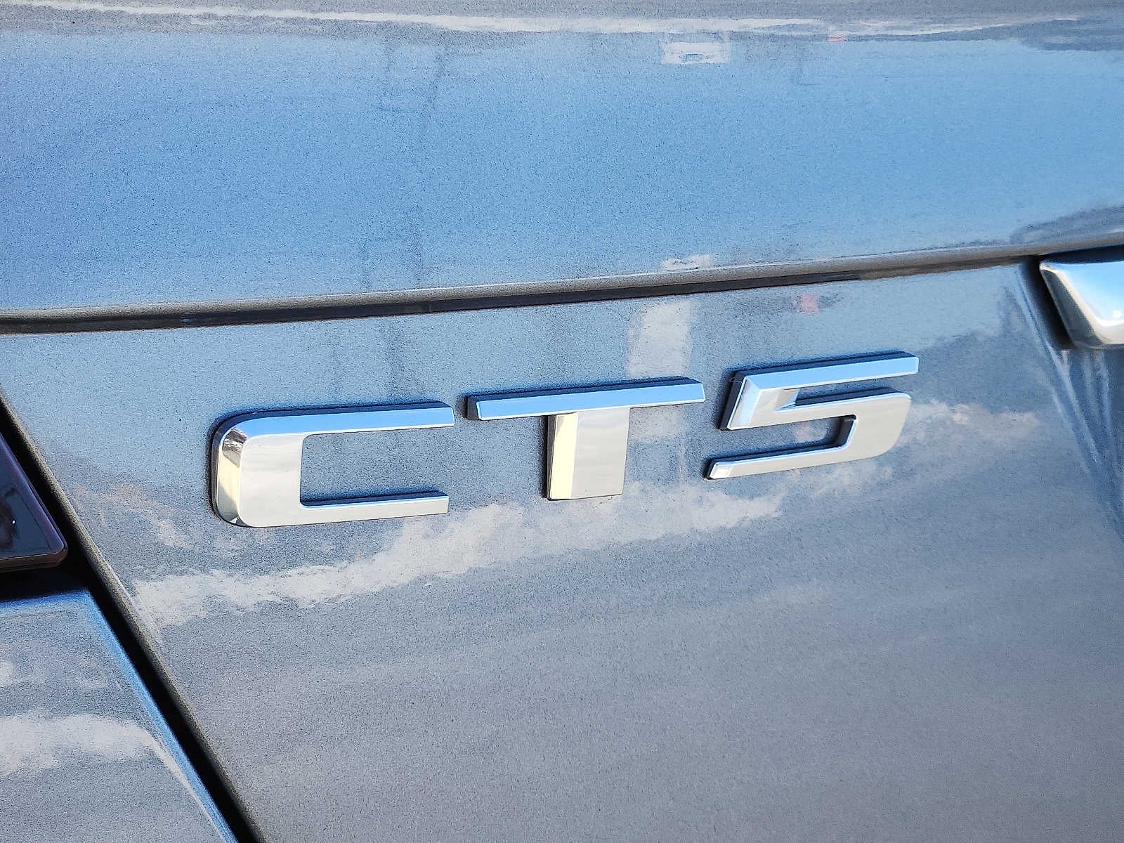 2022 Cadillac CT5 4dr Sdn Premium Luxury