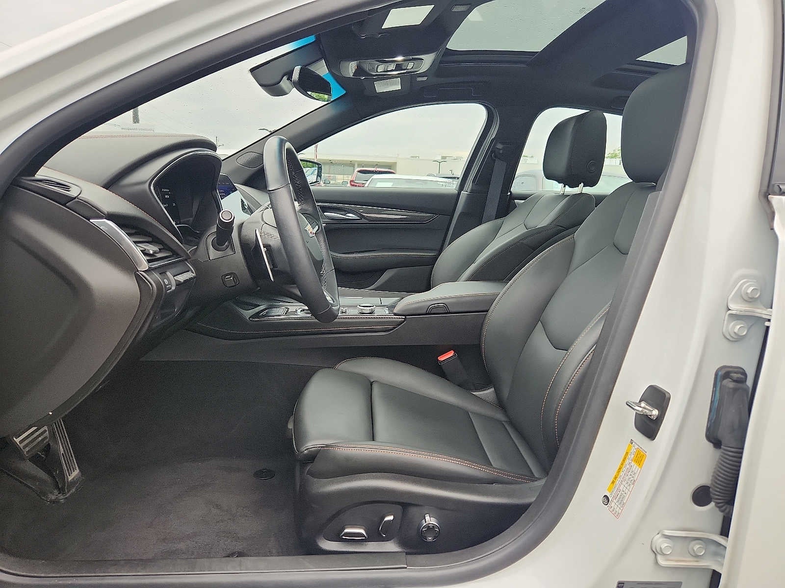 2024 Cadillac CT5 4dr Sdn Sport