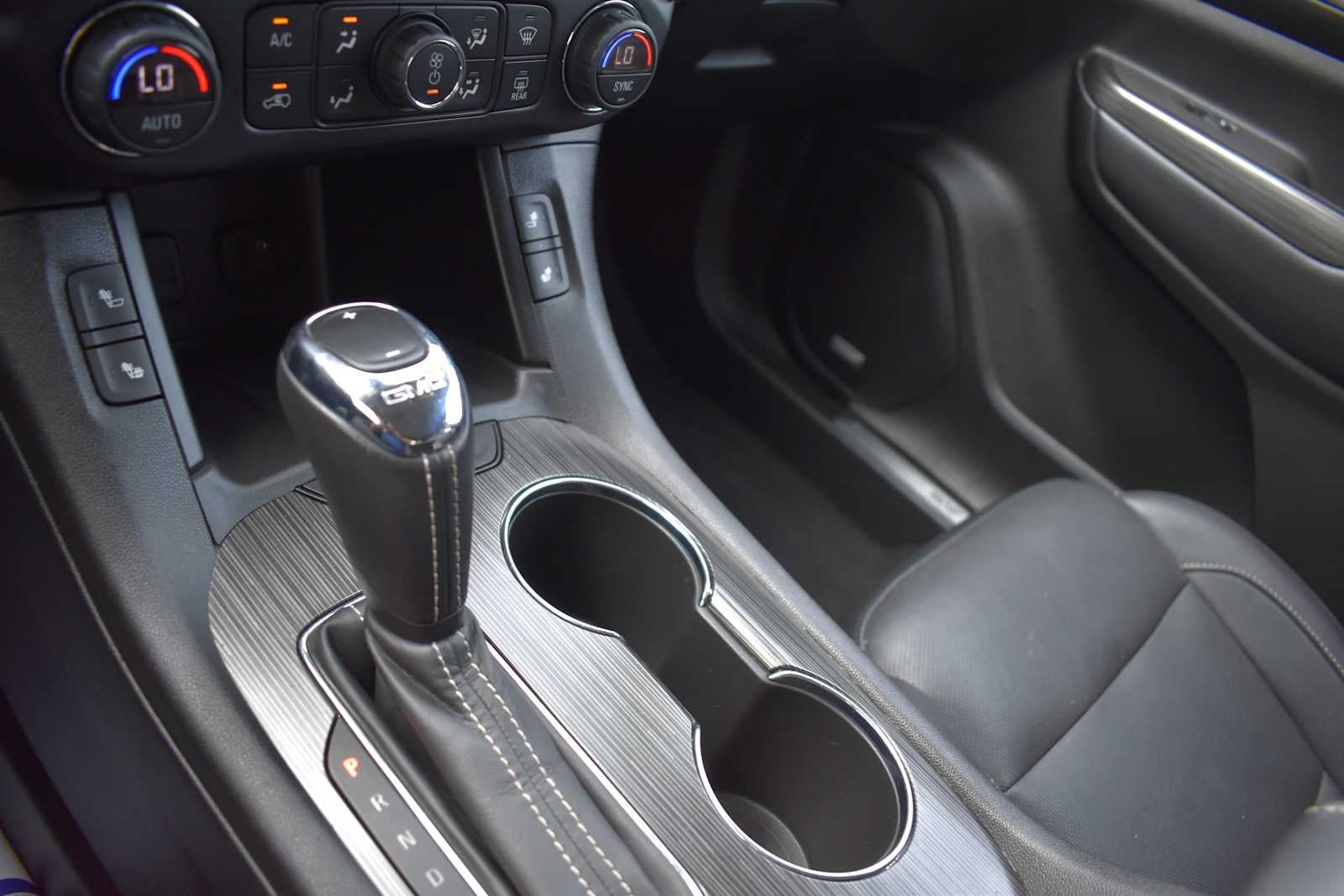 2019 GMC Acadia AWD 4dr SLT w/SLT-1