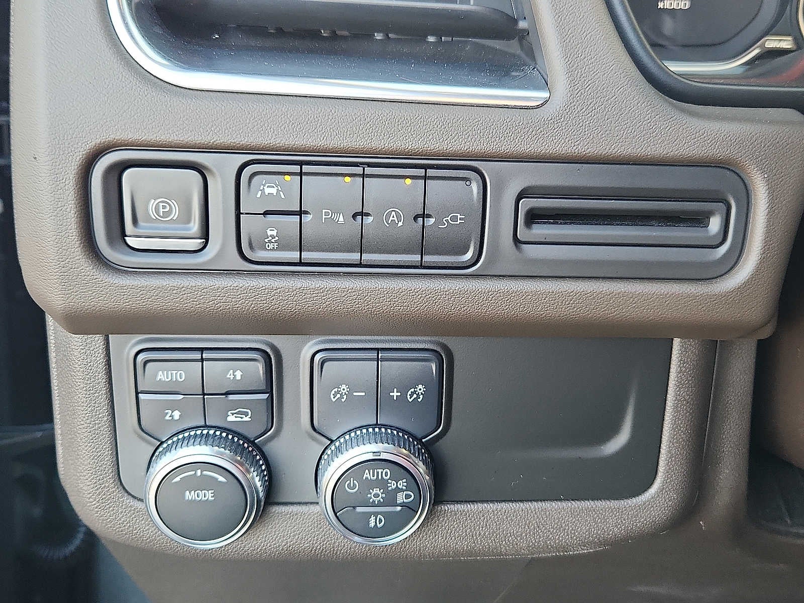 2021 GMC Yukon 4WD 4dr SLT