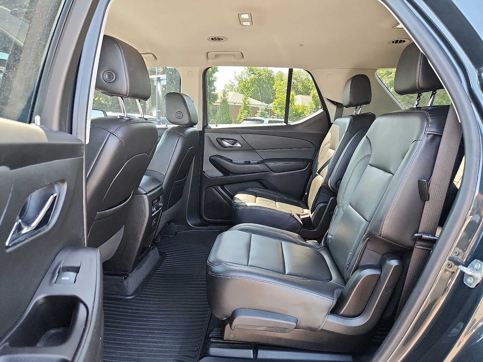 2020 Chevrolet Traverse AWD 4dr LT Leather