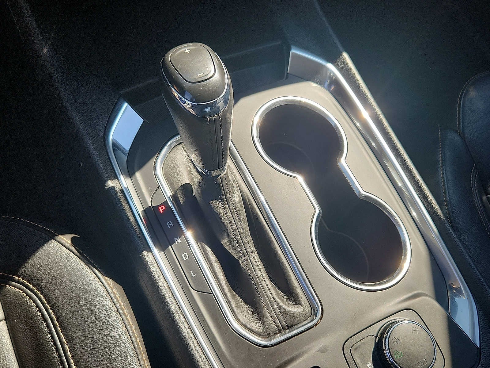 2020 Chevrolet Traverse AWD 4dr LT Leather