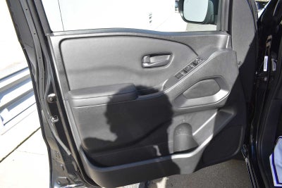 2022 Nissan Frontier Crew Cab 4x4 S Auto