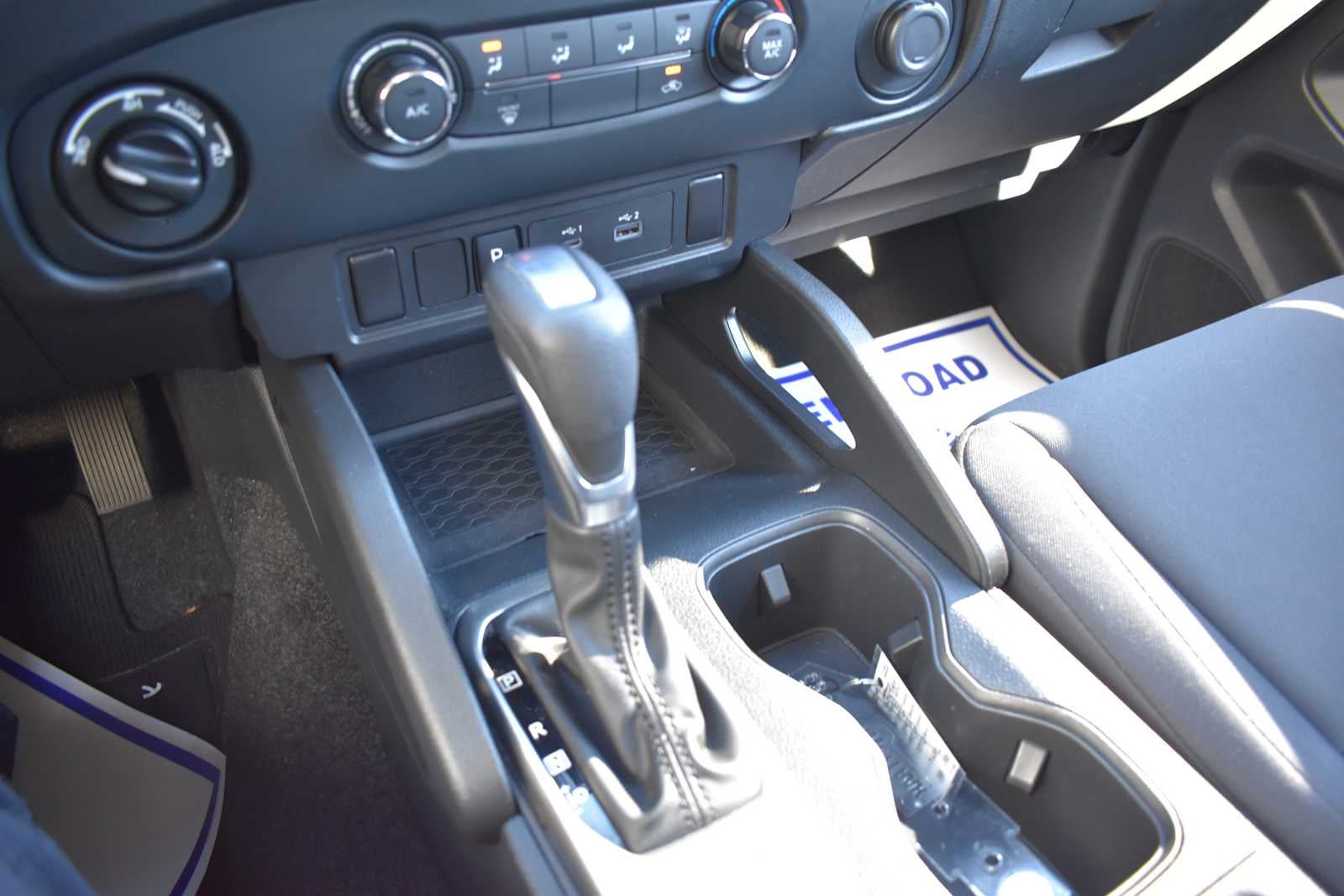 2022 Nissan Frontier Crew Cab 4x4 S Auto