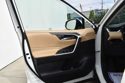 2020 Toyota RAV4 XLE AWD
