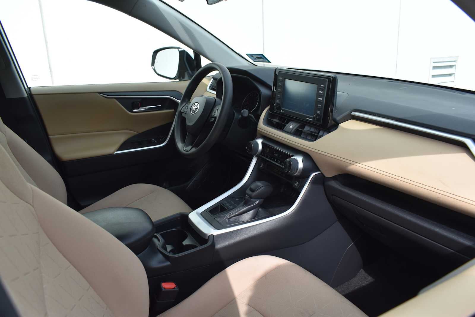 2020 Toyota RAV4 XLE AWD