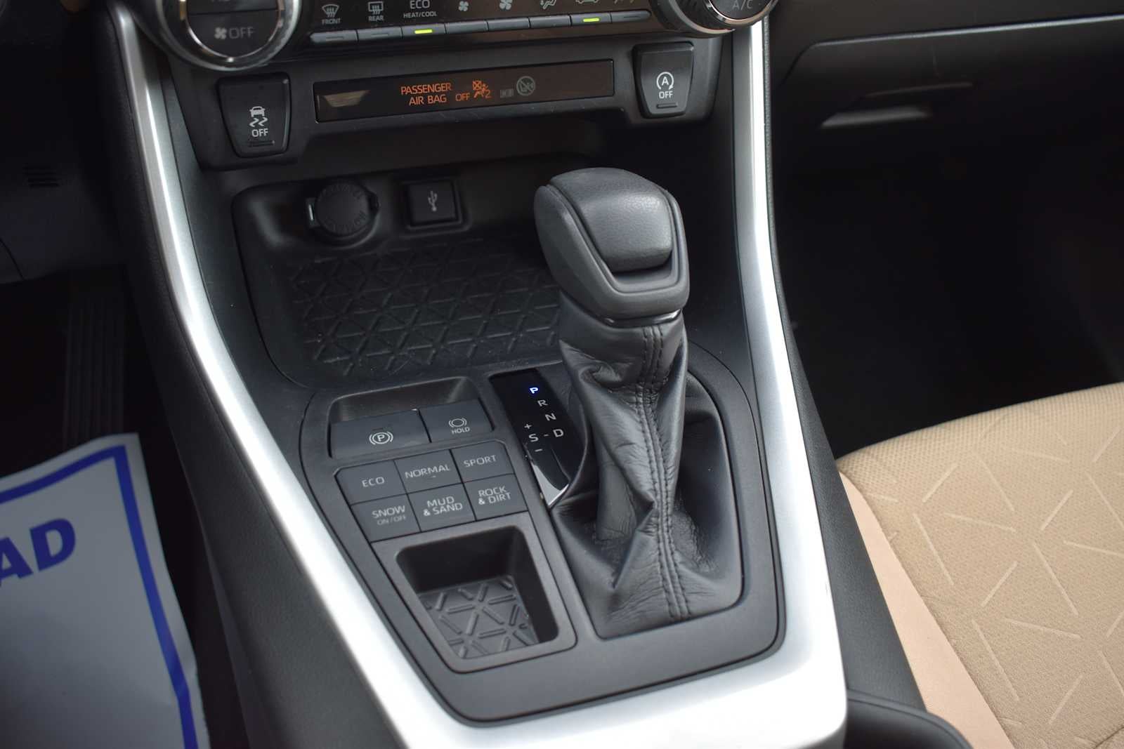 2020 Toyota RAV4 XLE AWD