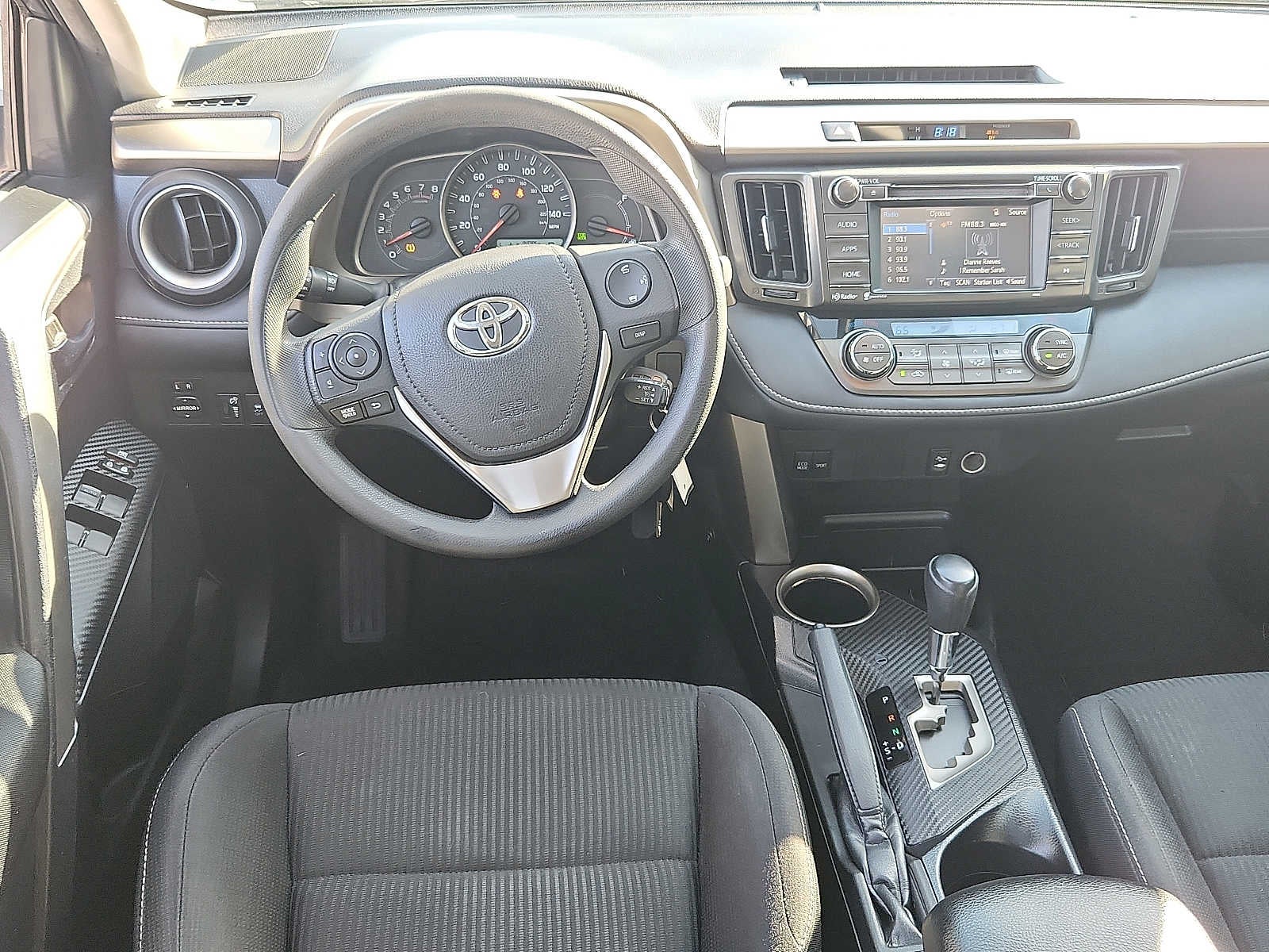 2015 Toyota RAV4 AWD 4dr XLE