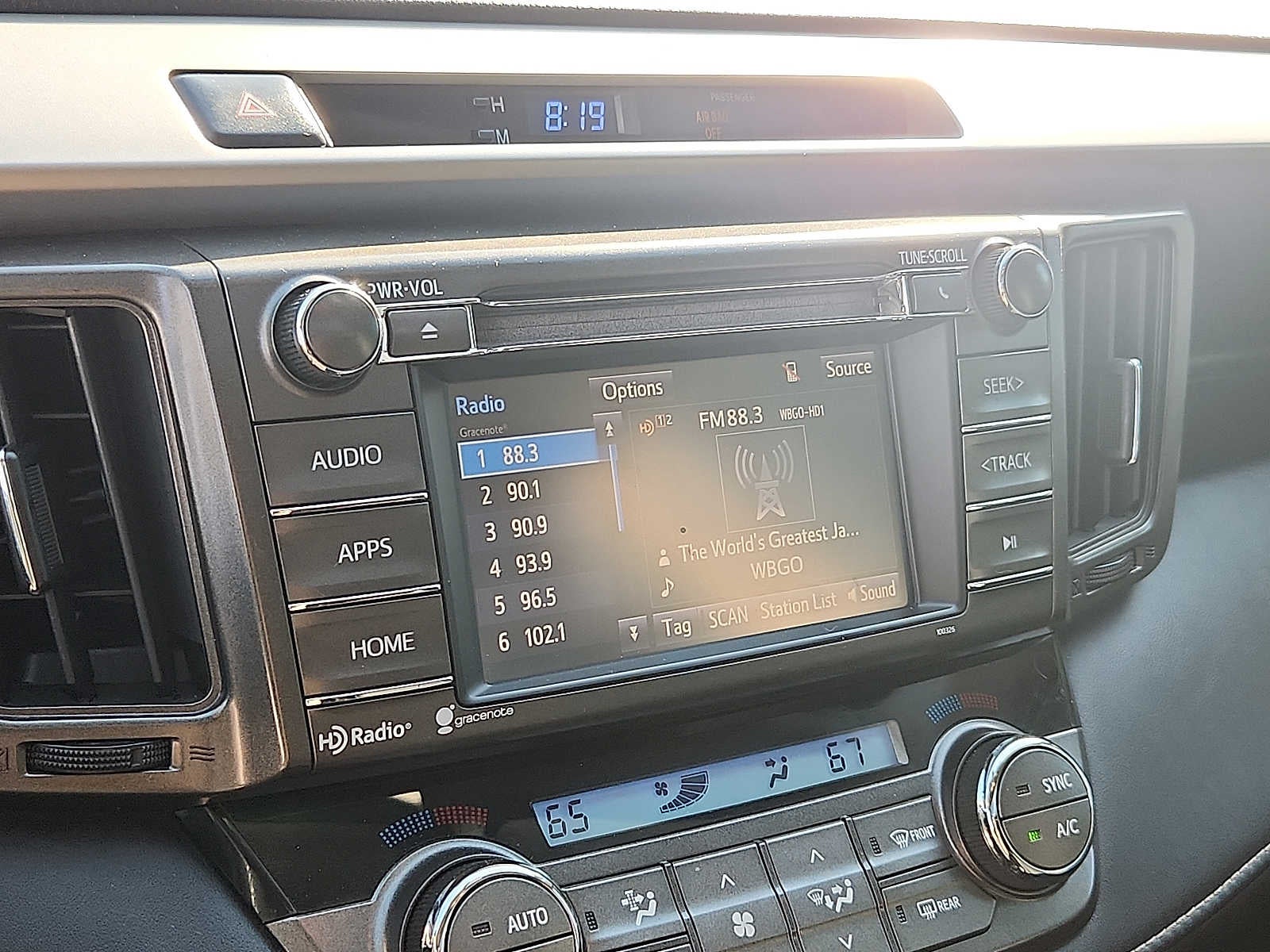 2015 Toyota RAV4 AWD 4dr XLE
