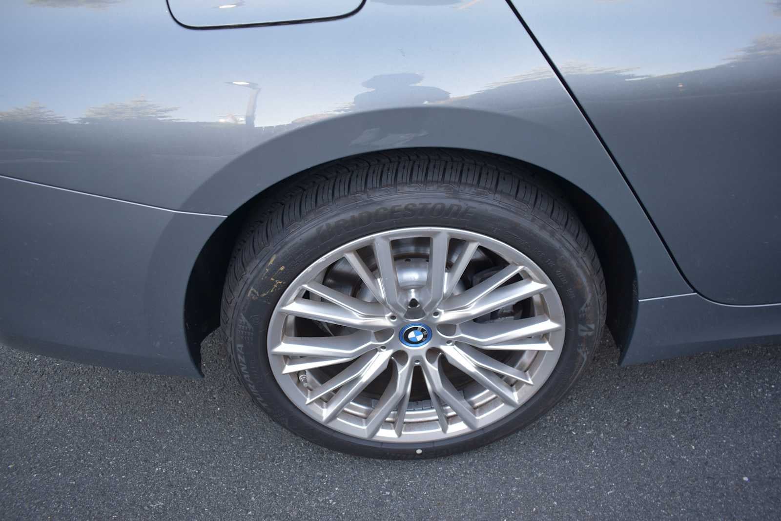 2023 BMW 3 Series 330e xDrive Plug-In Hybrid