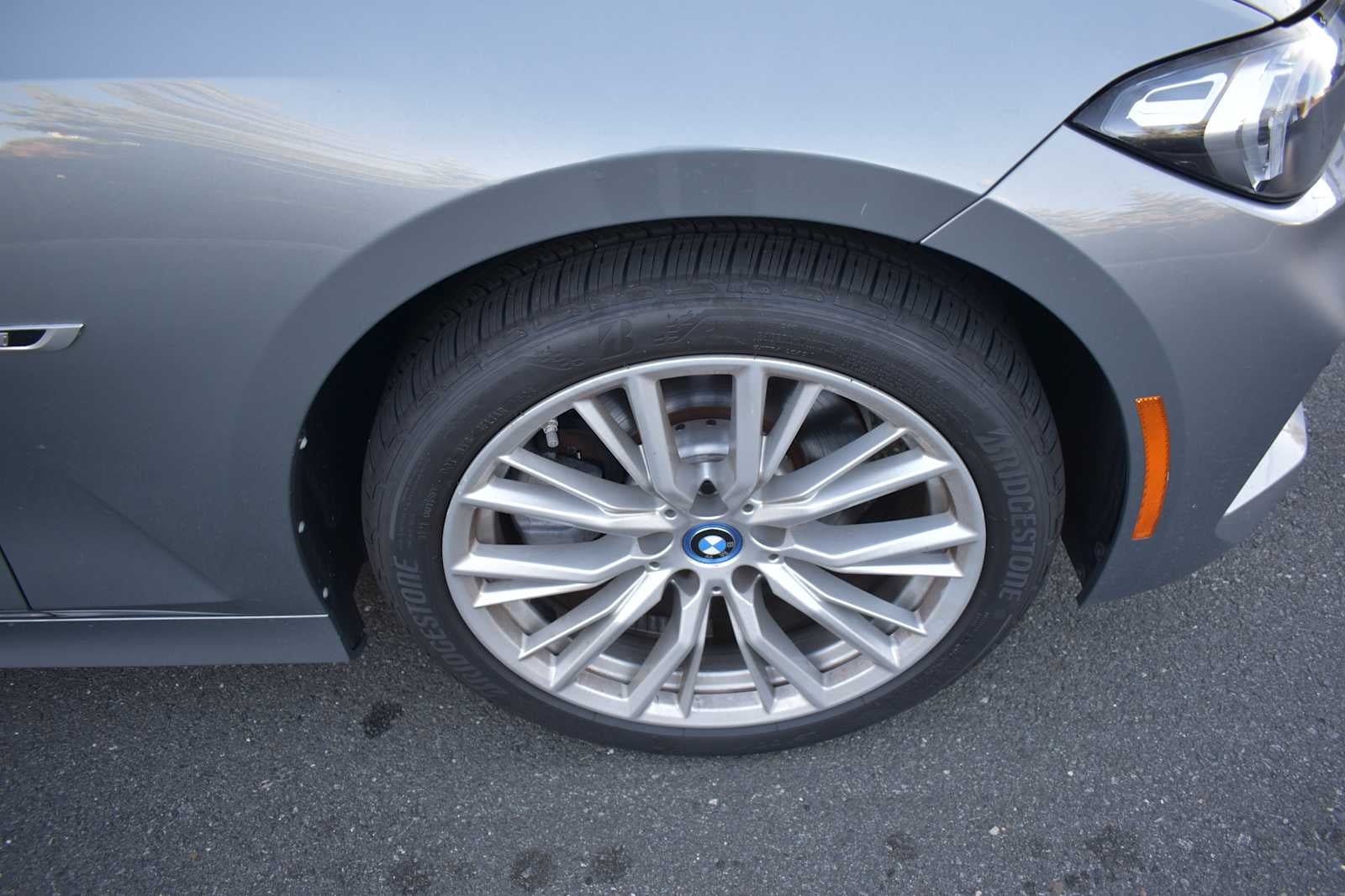 2023 BMW 3 Series 330e xDrive Plug-In Hybrid