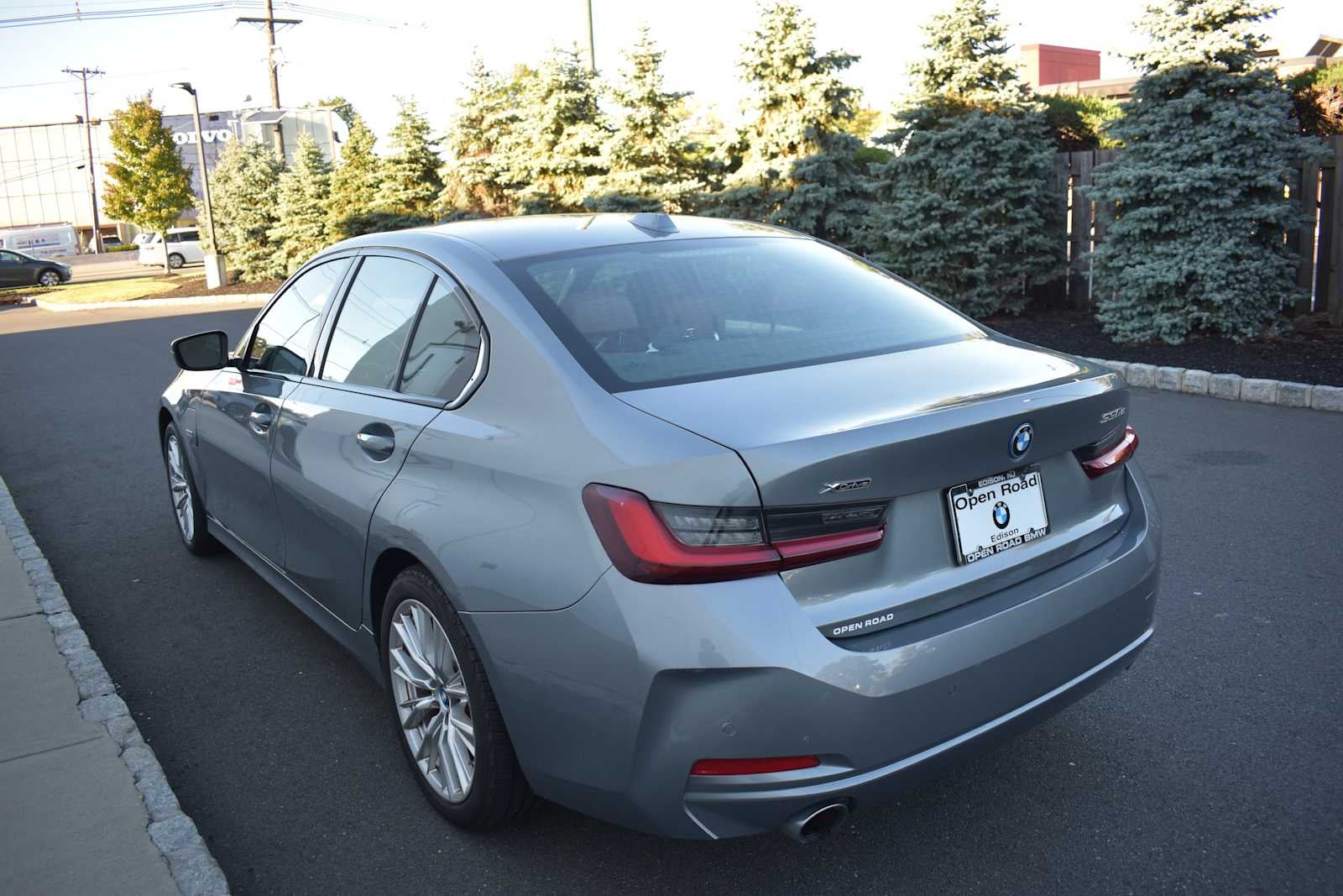 2023 BMW 3 Series 330e xDrive Plug-In Hybrid