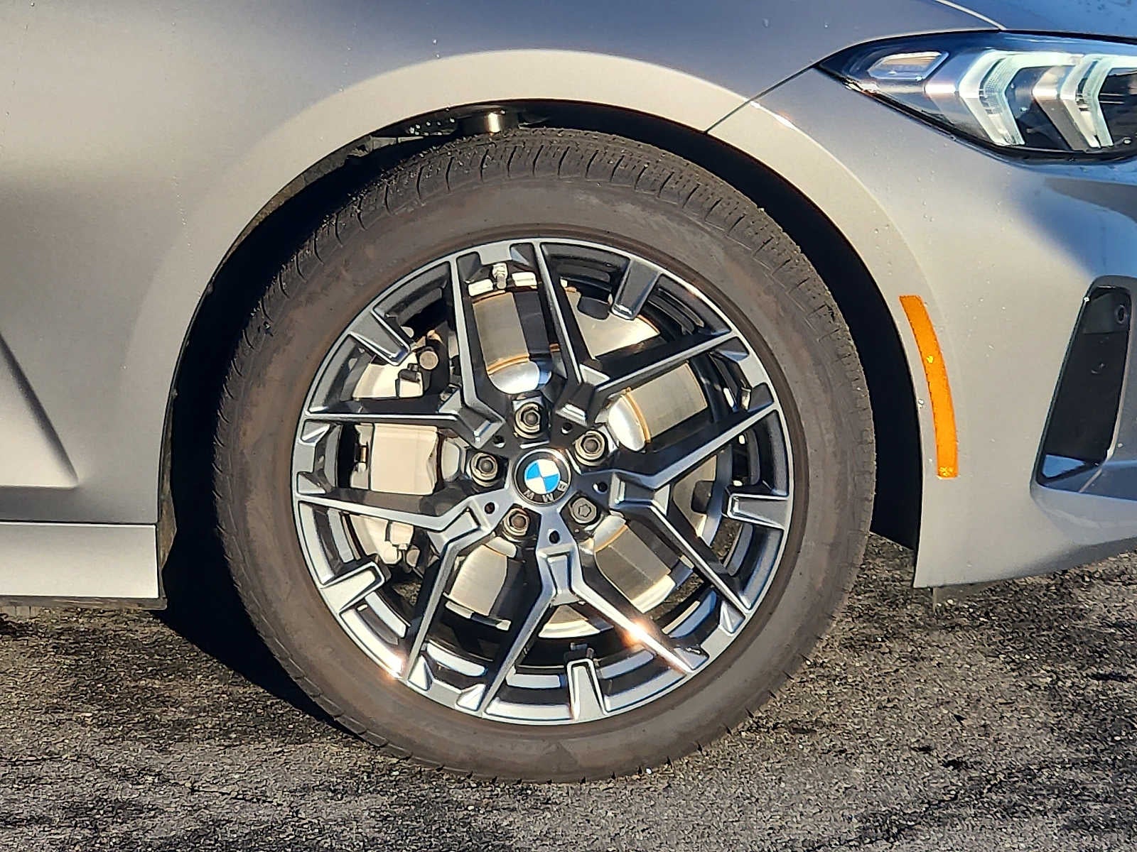 2025 BMW 3 Series 330i xDrive Sedan