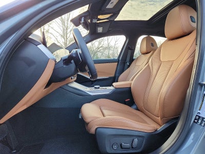 2025 BMW 3 Series 330i xDrive Sedan
