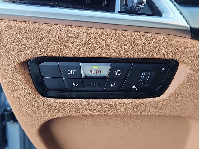 2025 BMW 3 Series 330i xDrive Sedan