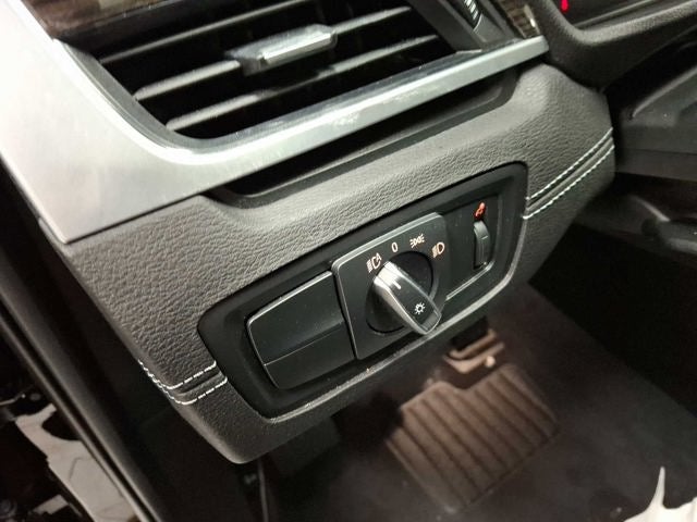 2025 BMW 3 Series 330i xDrive Sedan