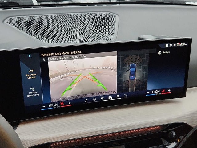 2025 BMW 3 Series 330i xDrive Sedan