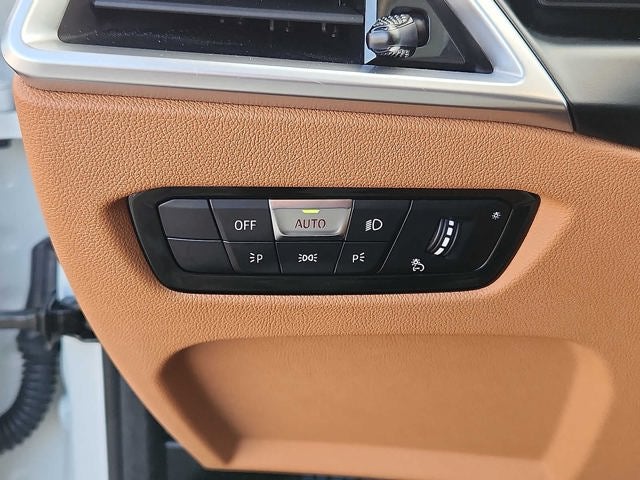 2025 BMW 3 Series 330i xDrive Sedan