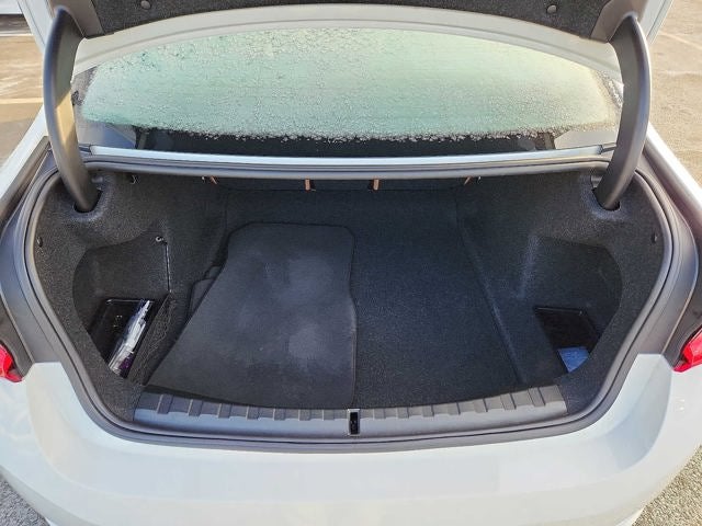 2025 BMW 3 Series 330i xDrive Sedan