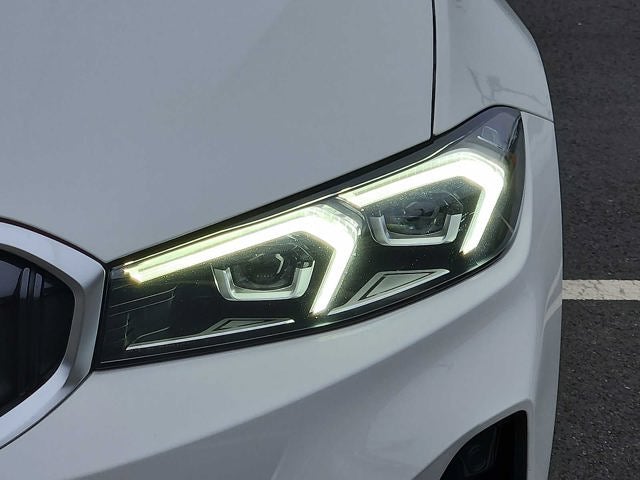 2025 BMW 3 Series 330i xDrive Sedan