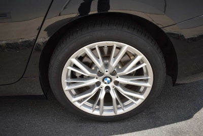 2023 BMW 3 Series 330i xDrive Sedan