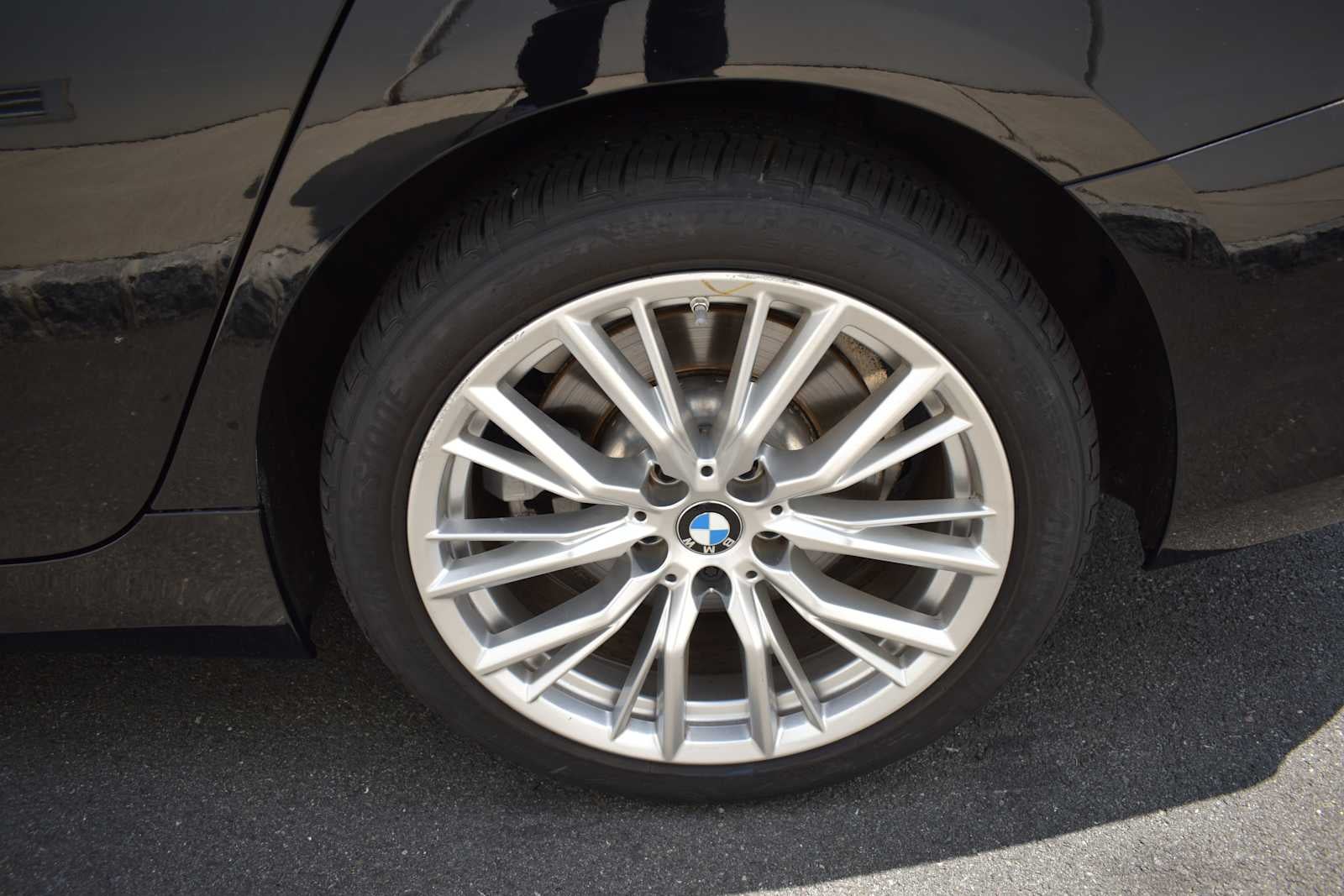 2023 BMW 3 Series 330i xDrive Sedan