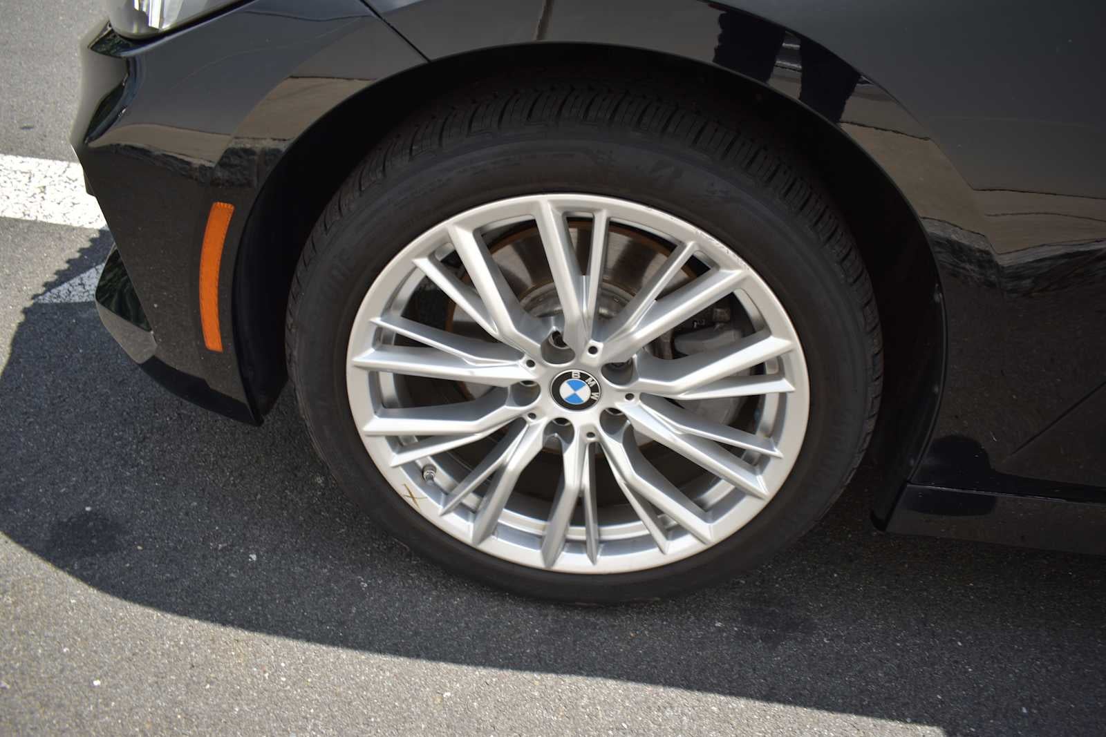 2023 BMW 3 Series 330i xDrive Sedan