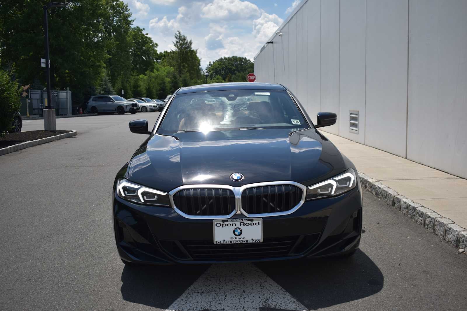 2023 BMW 3 Series 330i xDrive Sedan