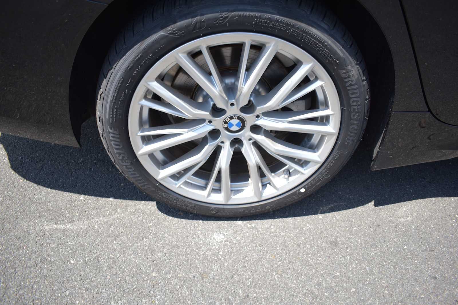 2023 BMW 3 Series 330i xDrive Sedan