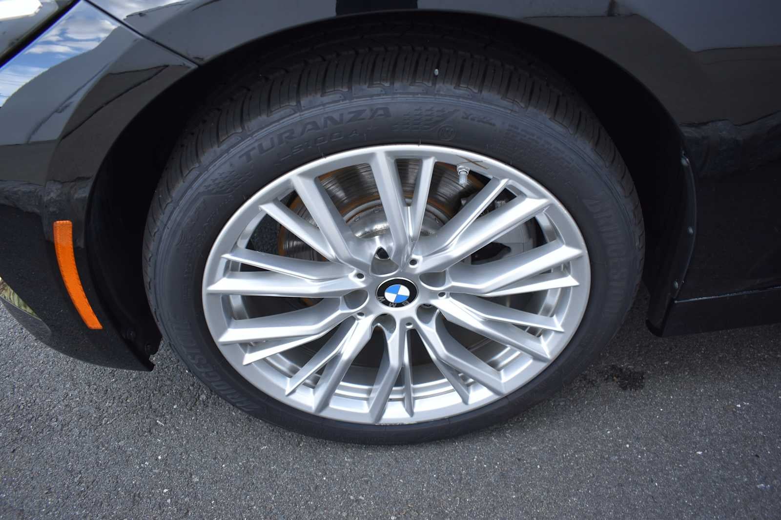 2023 BMW 3 Series 330i xDrive Sedan