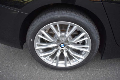 2023 BMW 3 Series 330i xDrive Sedan