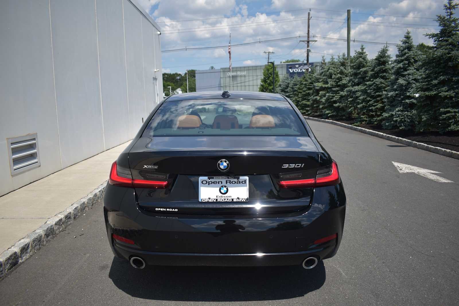 2023 BMW 3 Series 330i xDrive Sedan