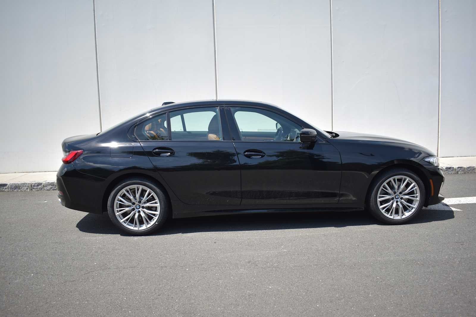 2023 BMW 3 Series 330i xDrive Sedan
