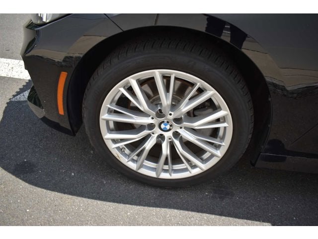 2023 BMW 3 Series 330i xDrive Sedan