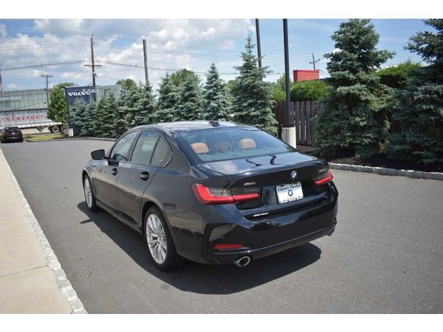 2023 BMW 3 Series 330i xDrive Sedan