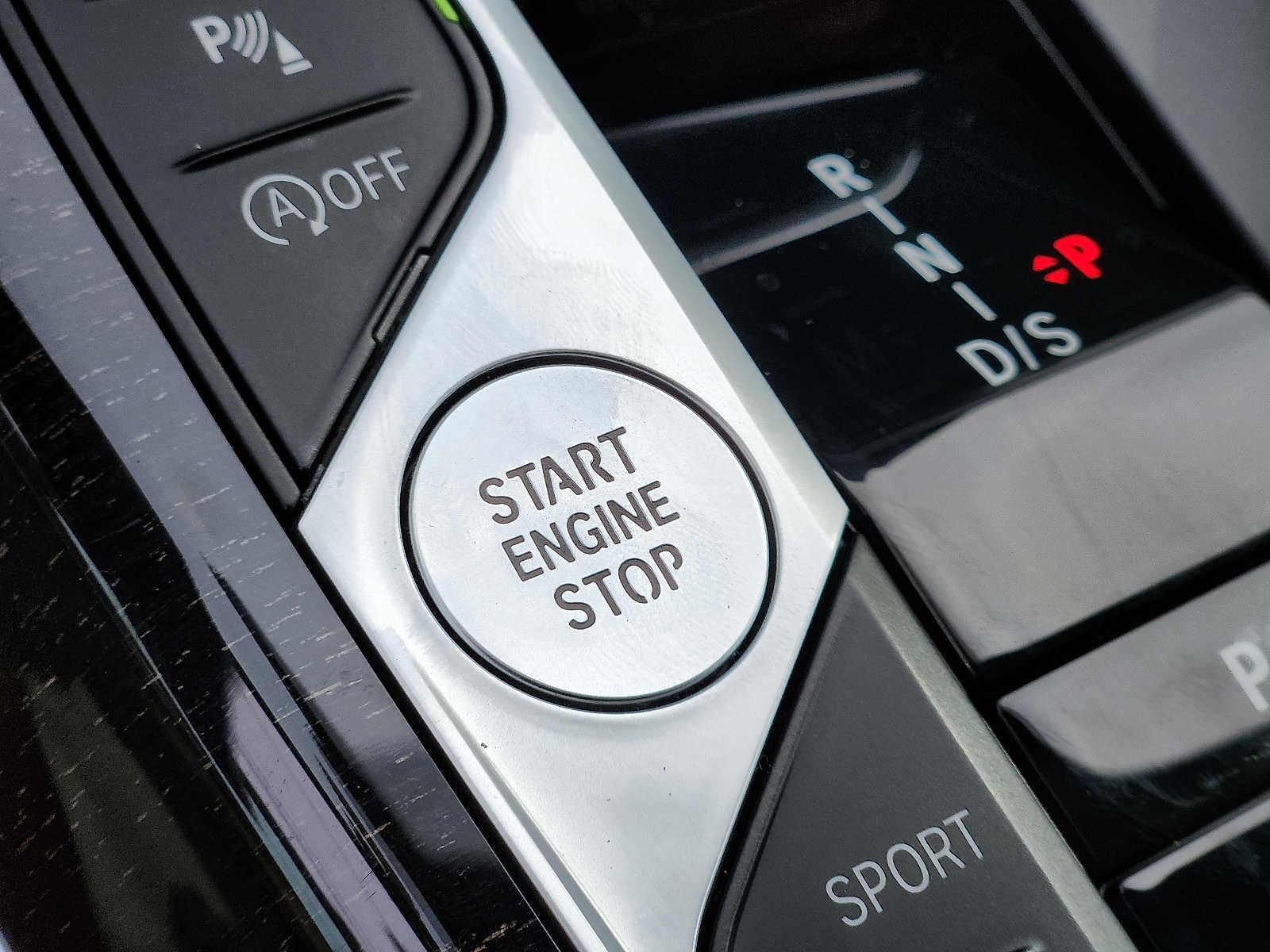 2023 BMW 3 Series 330i xDrive Sedan