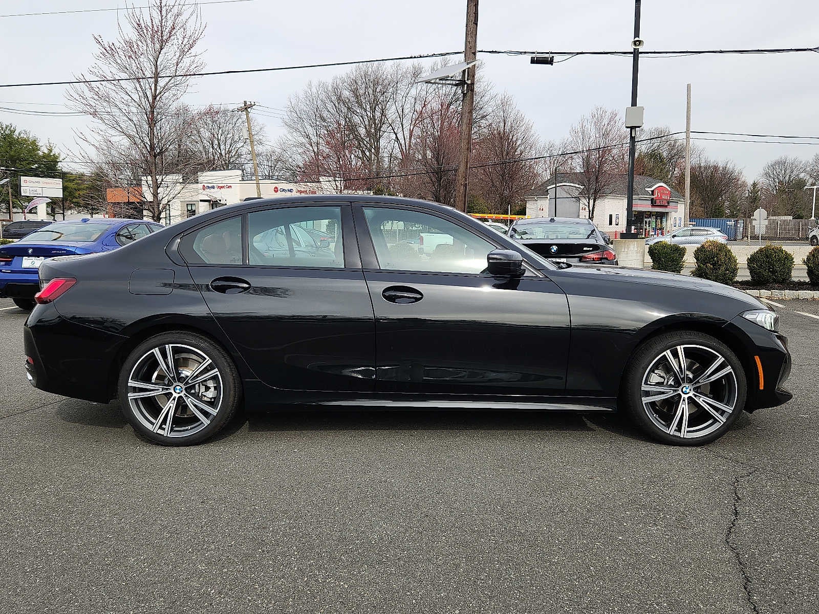 2023 BMW 3 Series 330i xDrive Sedan