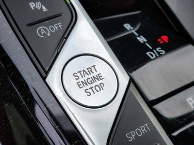 2023 BMW 3 Series 330i xDrive Sedan