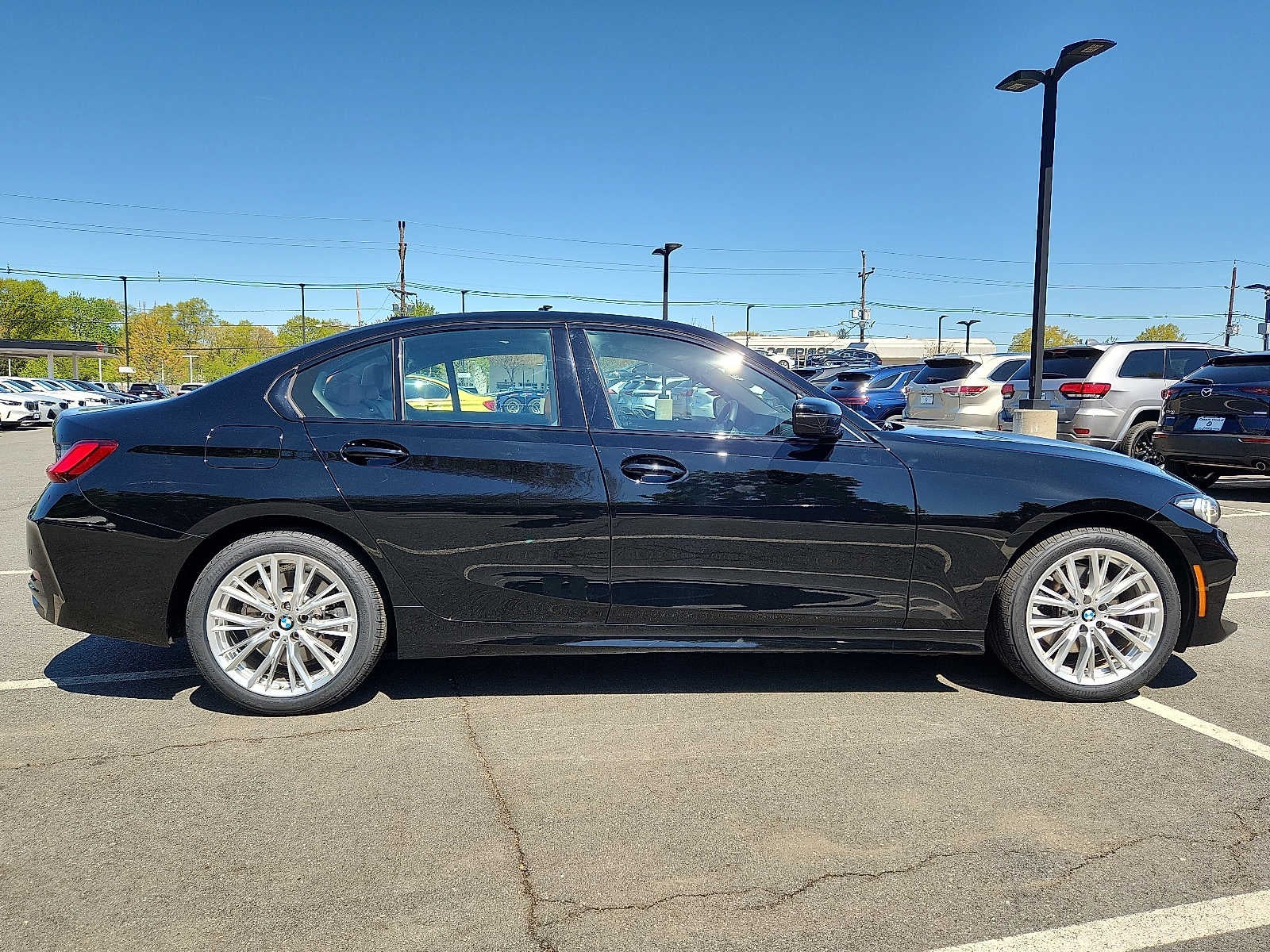 2023 BMW 3 Series 330i xDrive Sedan