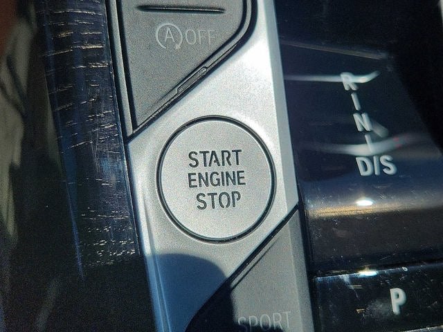 2023 BMW 3 Series 330i xDrive Sedan