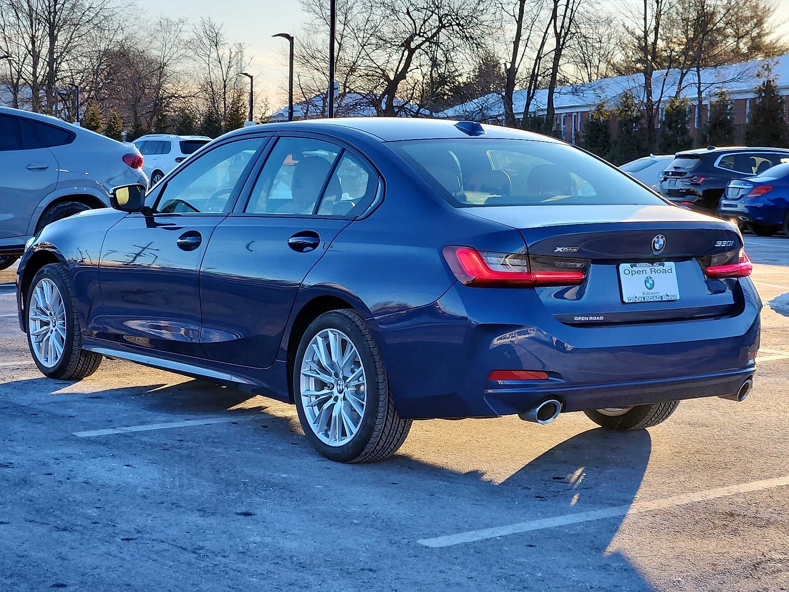 2023 BMW 3 Series 330i xDrive Sedan