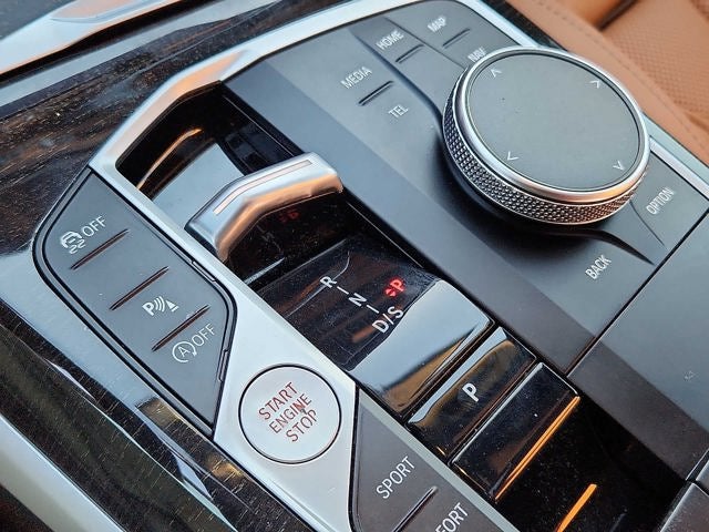 2023 BMW 3 Series 330i xDrive Sedan