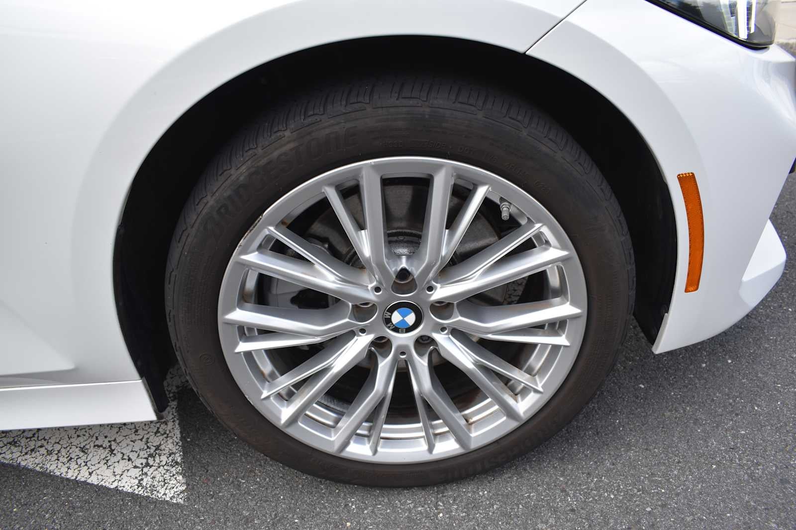 2023 BMW 3 Series 330i xDrive Sedan