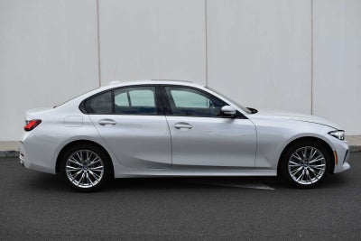 2023 BMW 3 Series 330i xDrive Sedan