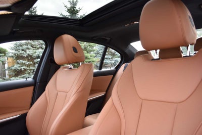 2023 BMW 3 Series 330i xDrive Sedan